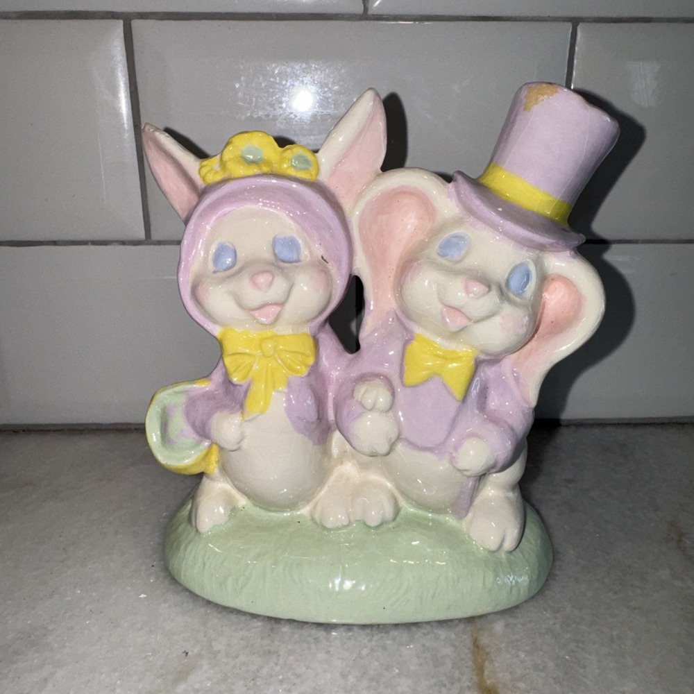 Vintage Ceramic Easter Bunny couple- top hat & Bonnet OLA65